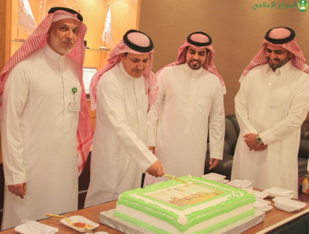 Saudi Post's Media and PR departments celebrate customer service after receiving the Best Call Center in the Middle East Award 7/8/1436